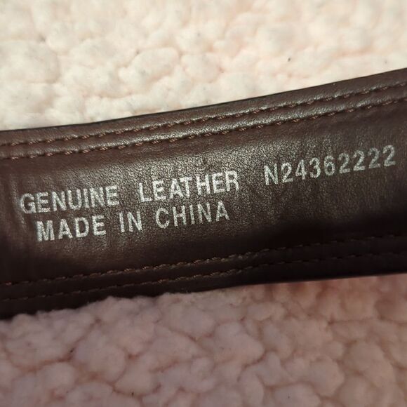 NOCONA BELT Size 30 Brown Leather Camo Hole Support Double Line Stitch - Picture 3 of 6